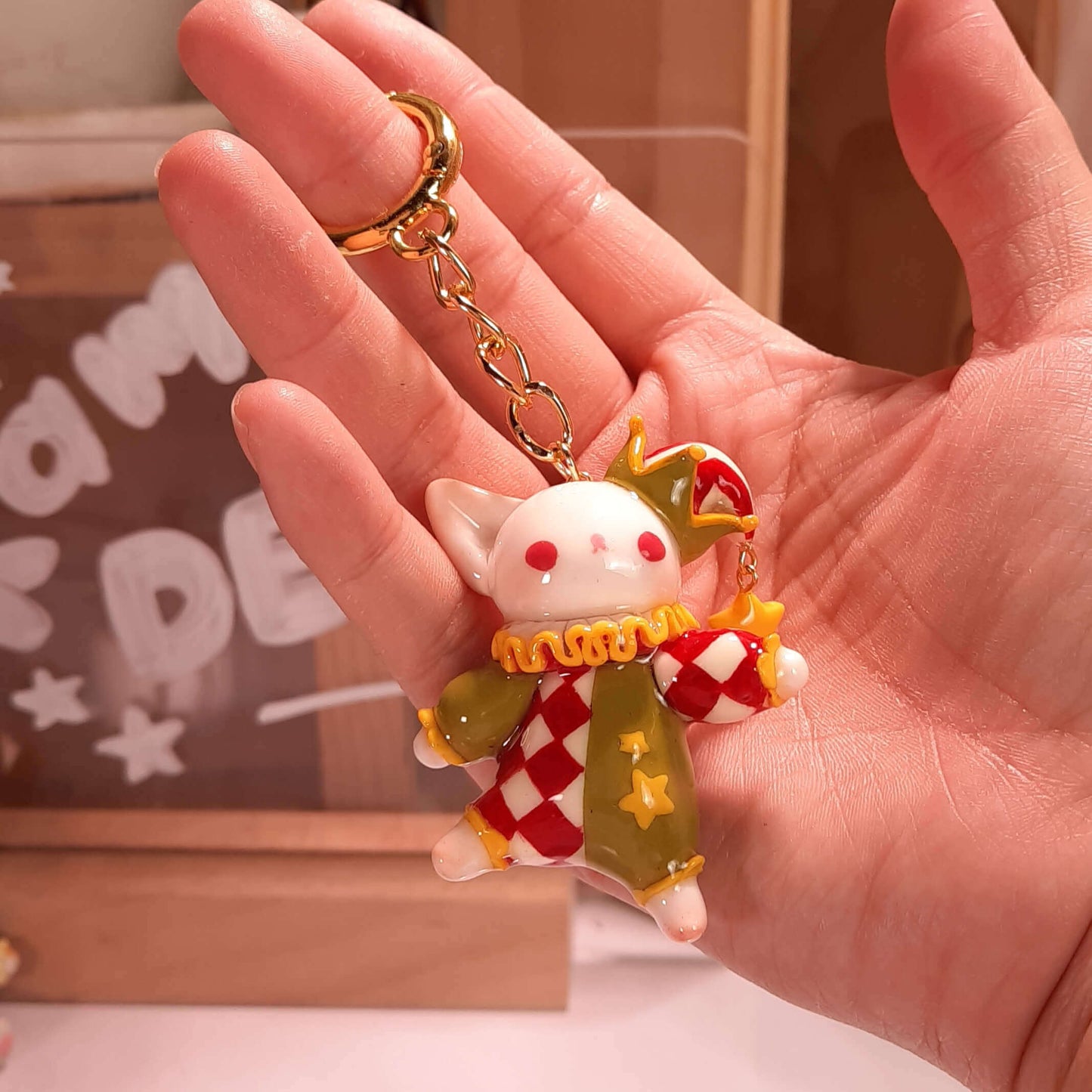 . Mimi in the Circus - Keychain/Phonechain .  [ Pre-order ]