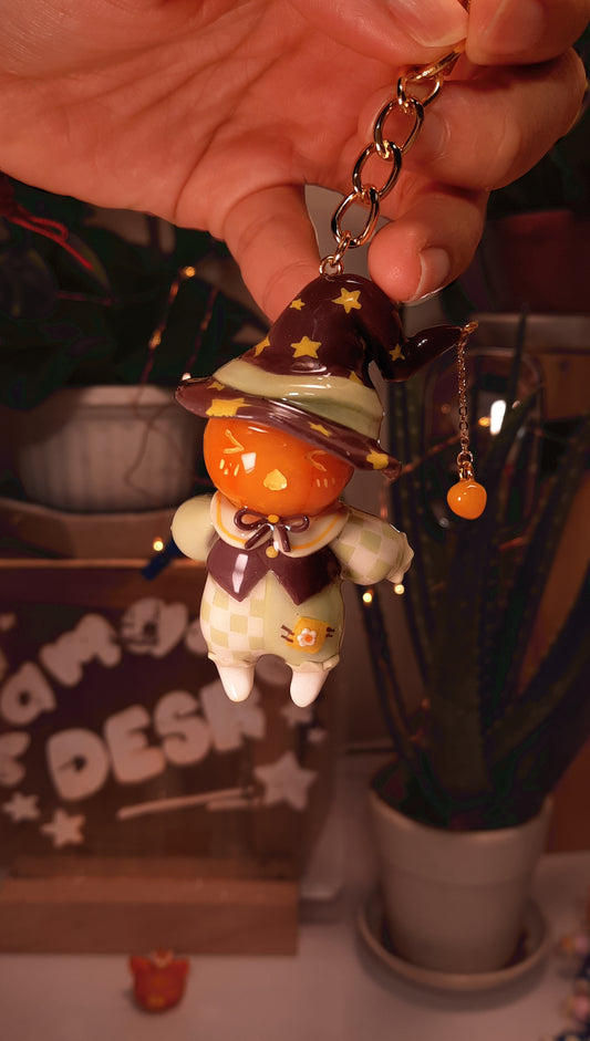 . Pumpy in the Circus - Keychain/Phonechain .  [ Pre-order ]