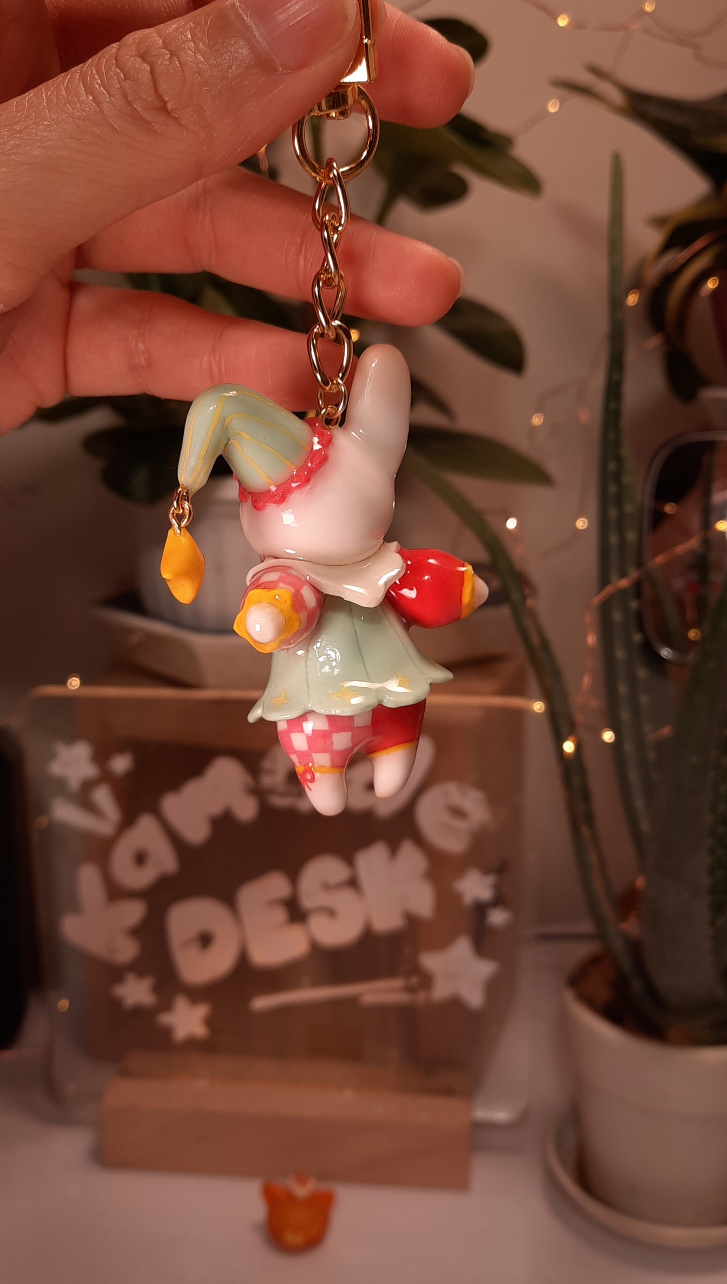 . Lala in the Circus - Keychain/Phonechain .  [ Pre-order ]