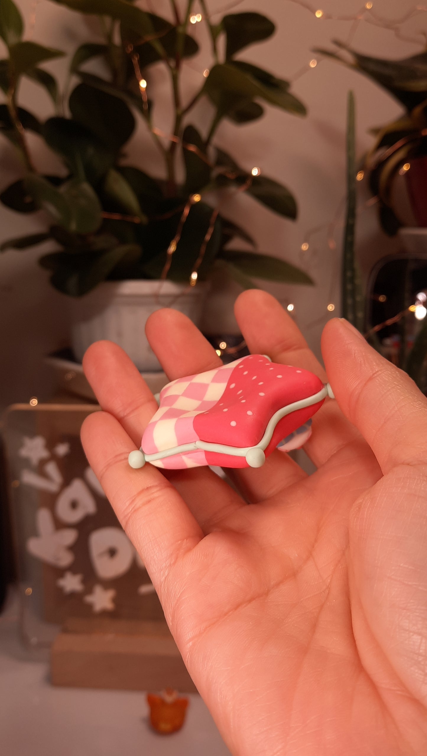 . Star Clown Worry Stone . Pinky  [ Pre-order ]
