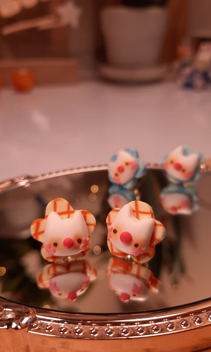 . Silly Cat Earrings .